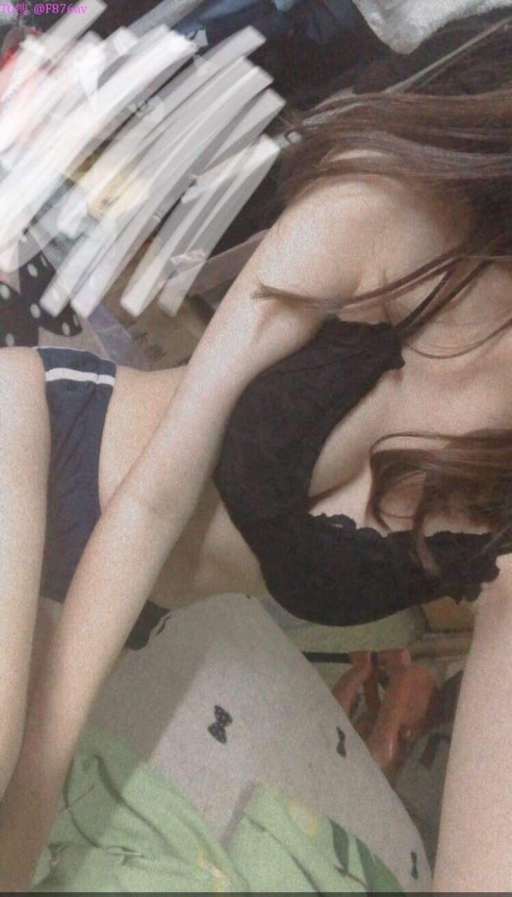 Liếm lồn em đồng nghiệp từ sáng đến tối Fua Kaede