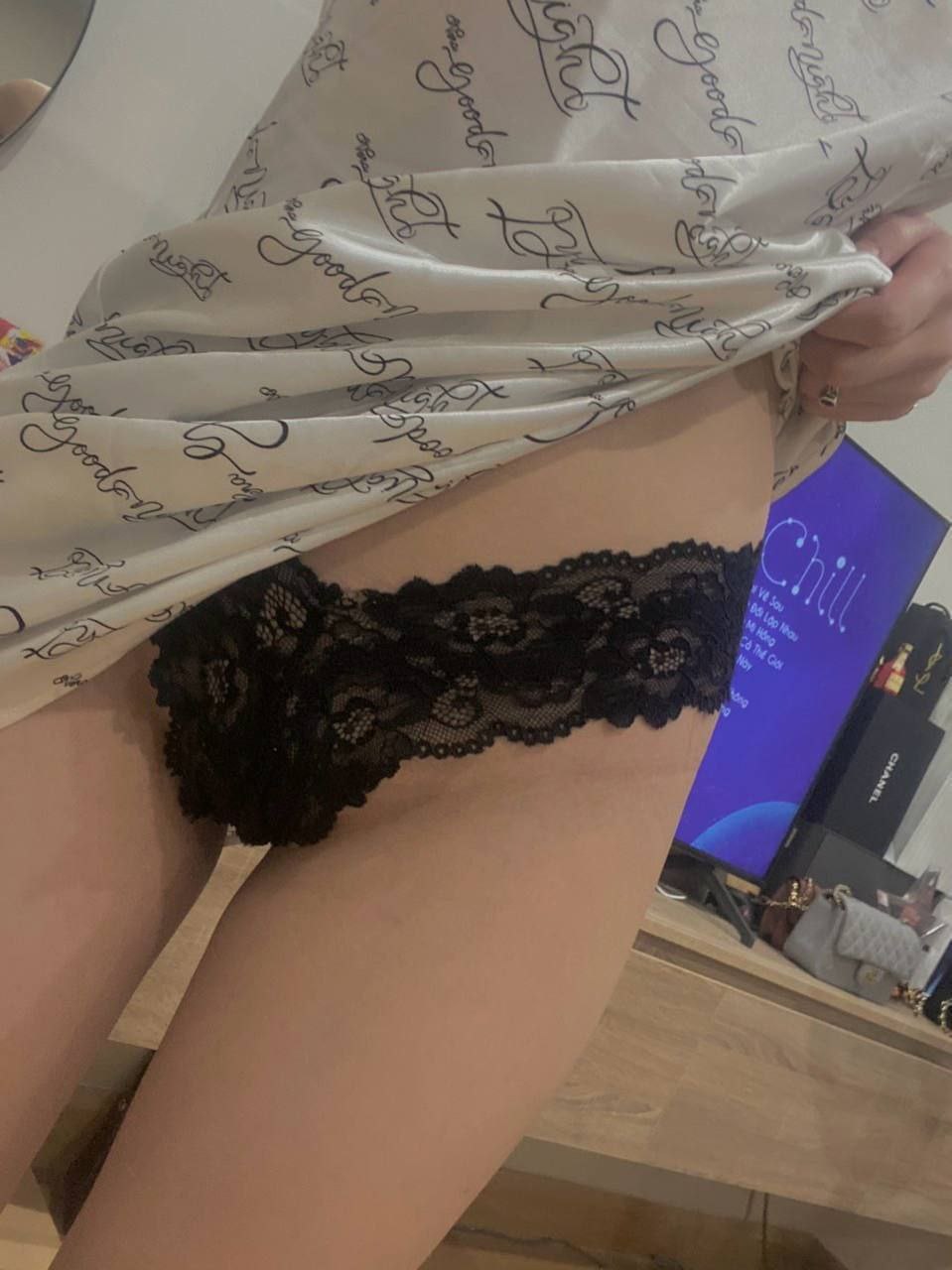Sex nóng bỏng với gái Ý nghiệp dư trong nhà và ngoài trời